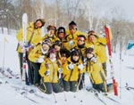 イメージ（北星学園大学スキー部のみなさん。指導員や一級の資格をもつ部員は毎年、札幌スキーアカデミー（代表・黒田亨さん）の依頼で、冬休み中スキーを習いにくる小中学生を教えている）